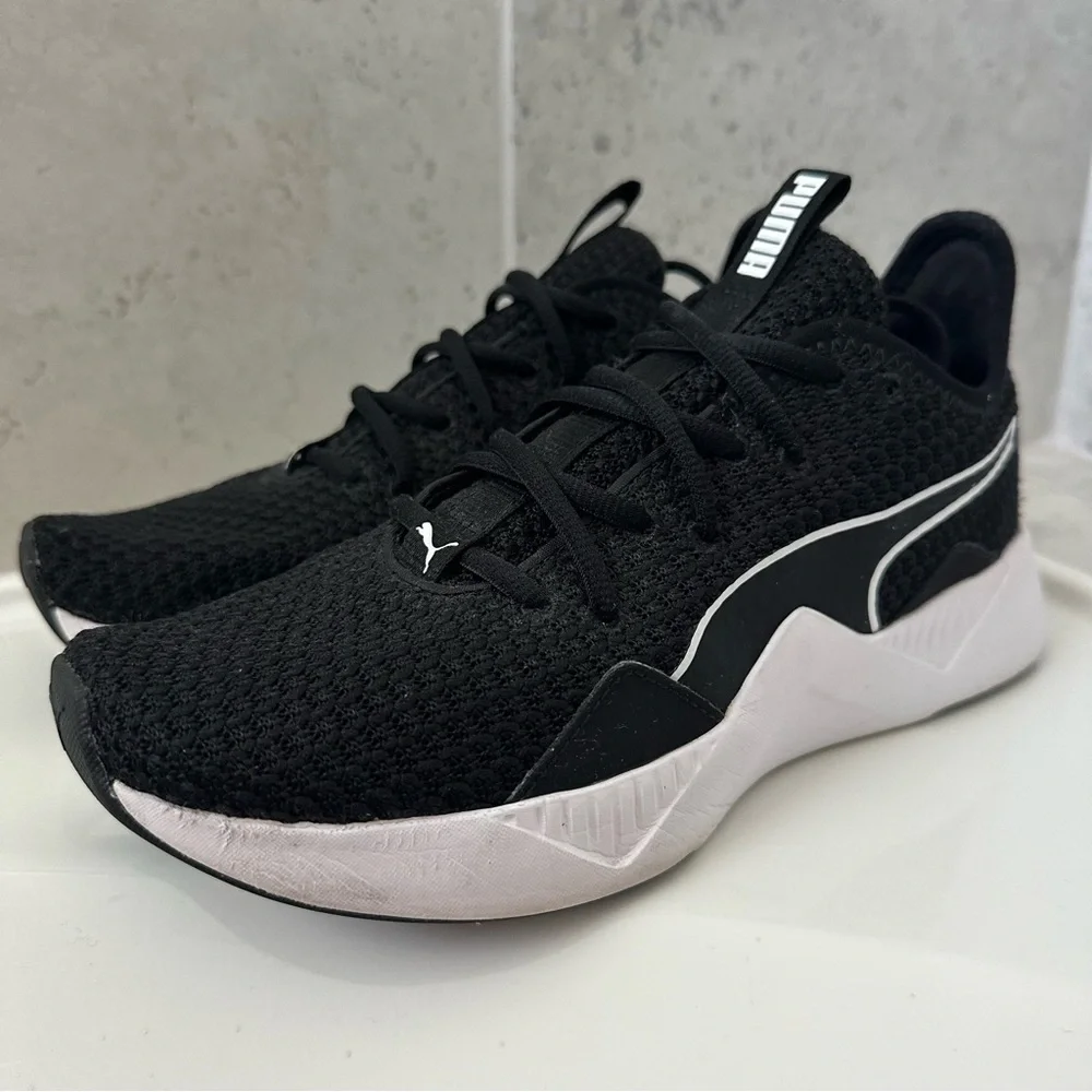 Puma Women’s Black Sneakers Size 8